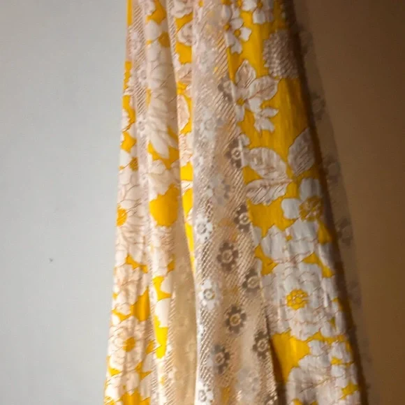 American Vintage Yellow Floral A-Line Maxi Skirt - Picture 9 of 16